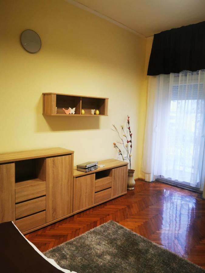 Baross-Hat 5 Szolnok Bagian luar foto